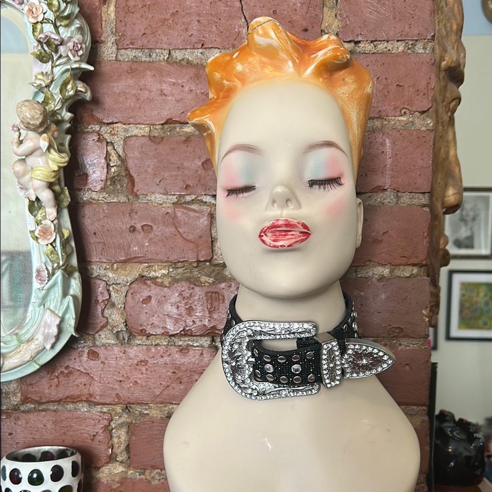 Glitzy Western Belt Choker - Picture 2 of 7